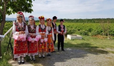 Bulgria e Romnia na Temporada das Rosas Damascenas